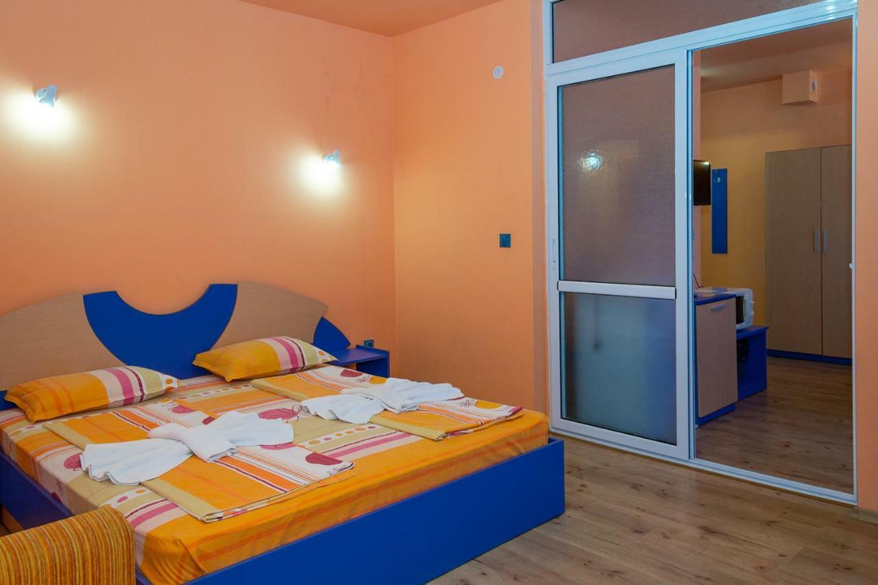 Dara Hotel Primorsko Exterior foto